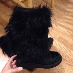 Oscar de la renta fur boots